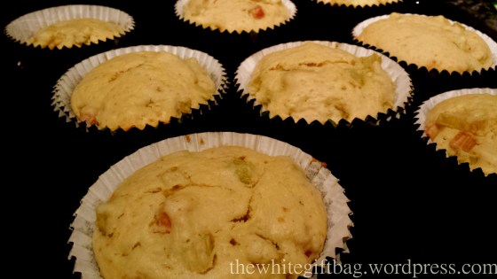 Rhubarb Muffins